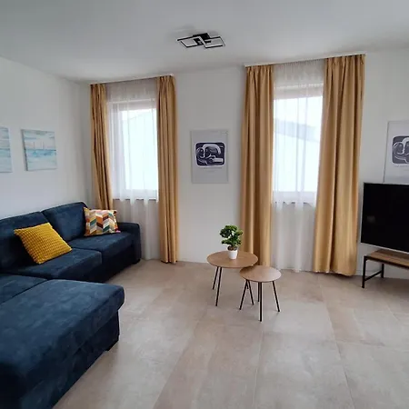 Laven Superior 公寓 巴拉顿菲赖德