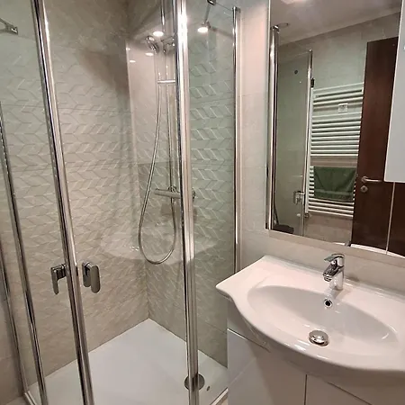 Laven Superior * 巴拉顿菲赖德